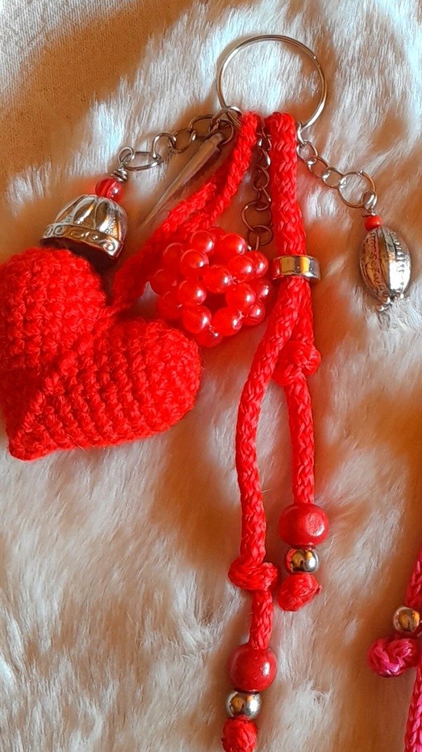 Producto - Corazón Decorado en Rojo Carmín