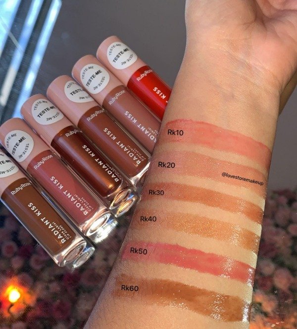 Producto - GLOSS RADIANT KISS - RUBY ROSE