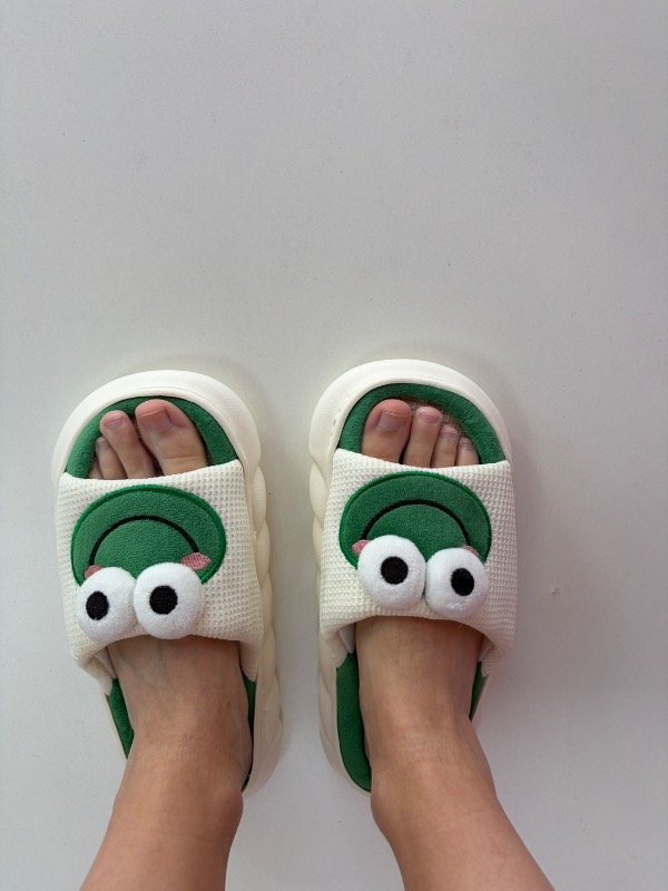 Producto - Pantuflas sapito