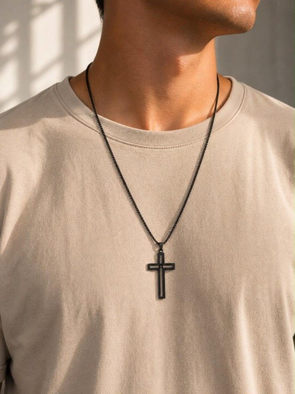 Producto - Cadena con cruz calada acero negro.