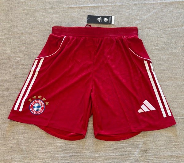 Producto - Short Titular Bayern Múnich 25/26
