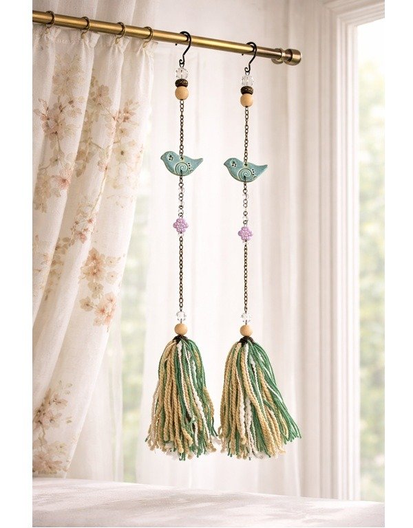 Producto - Borla Decorativa Susurro de Aves verde amarillo blanco