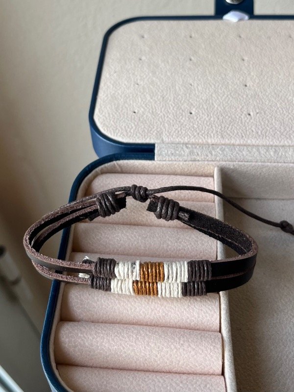 Producto - Pulsera de cuero para hombre b