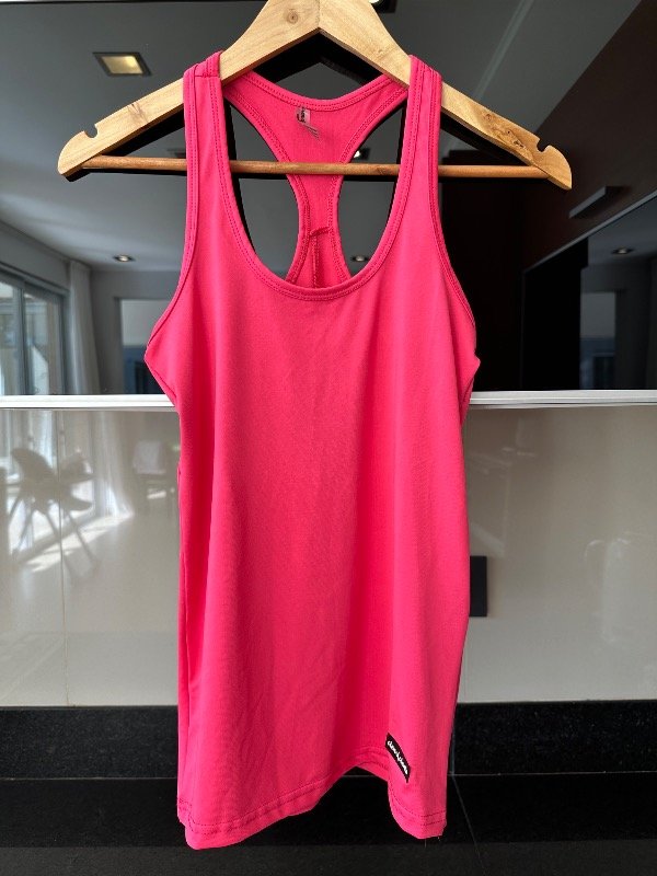 Producto - Musculosa fucsia CXC