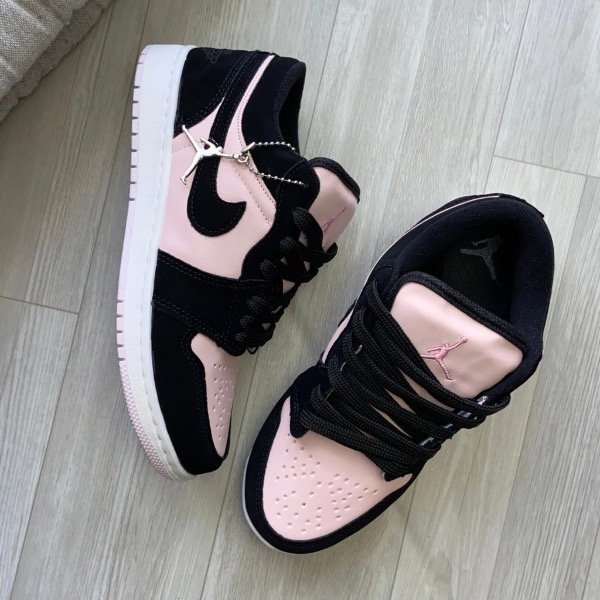 Producto - Air Jordan 1 Low Black Pink