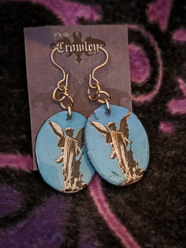 Producto - Aros con ilustración escultura de ángel