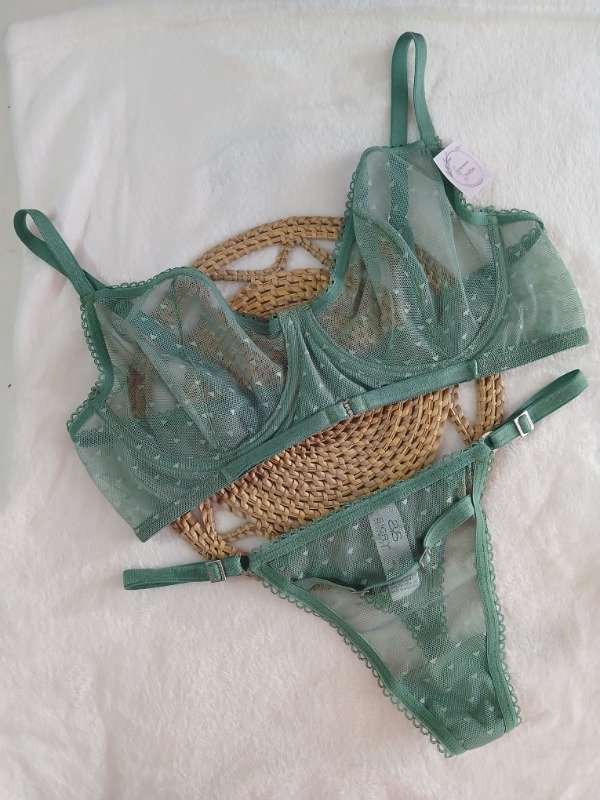 Producto - Conjunto con aro microtul verde T.100