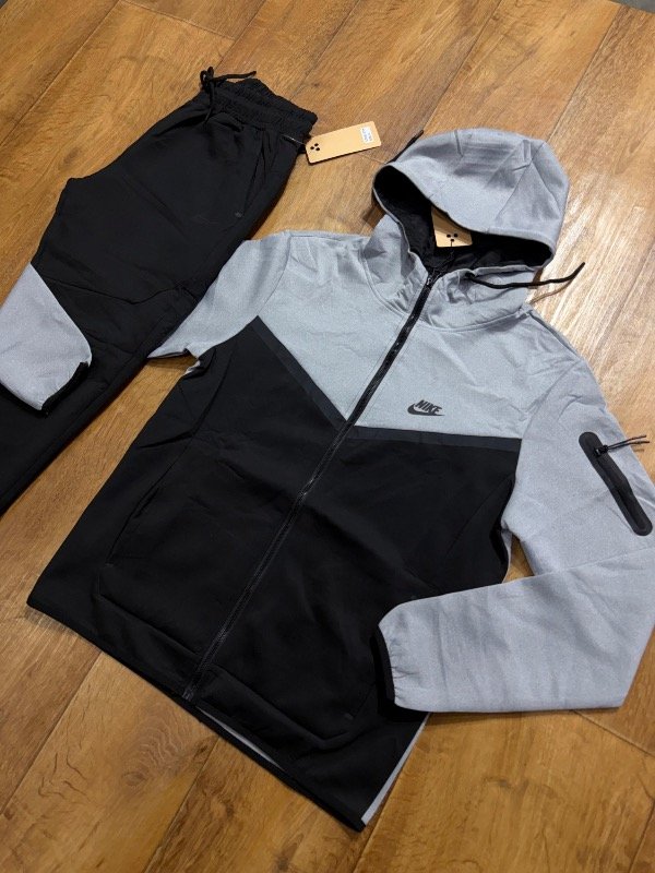 Producto - CONJUNTO NIKE TECH
