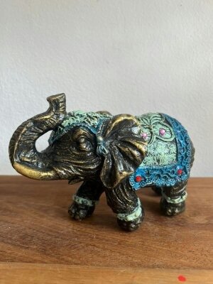 Producto - ELEFANTE MEDIANO