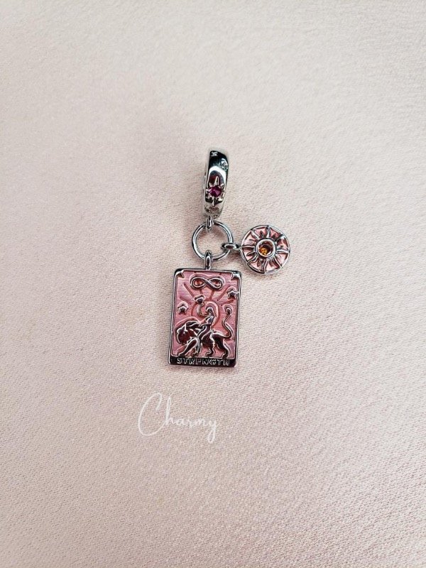 Producto - Charm La Fuerza tarot