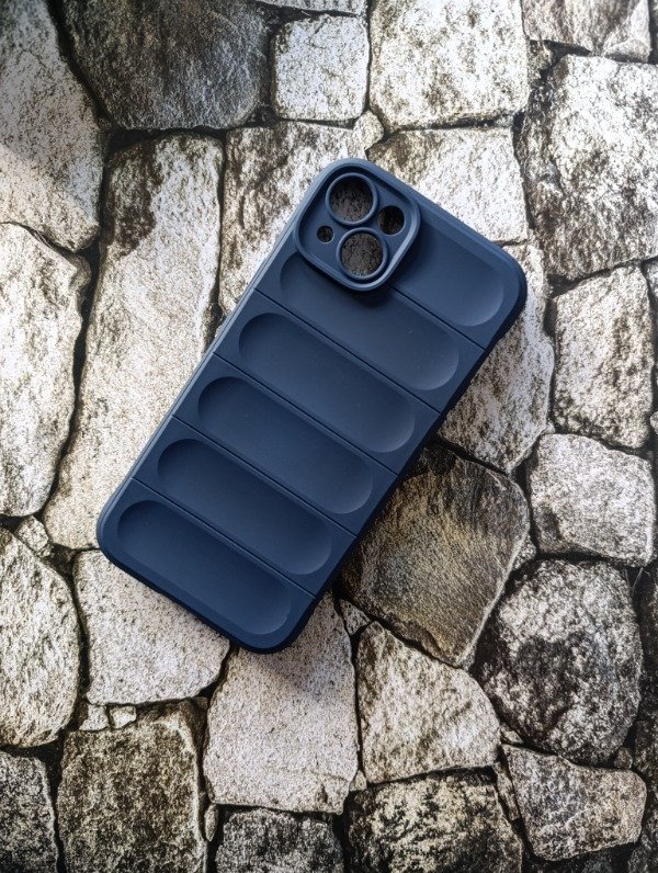 Producto - Funda puffer grip iPhone 14 plus azul