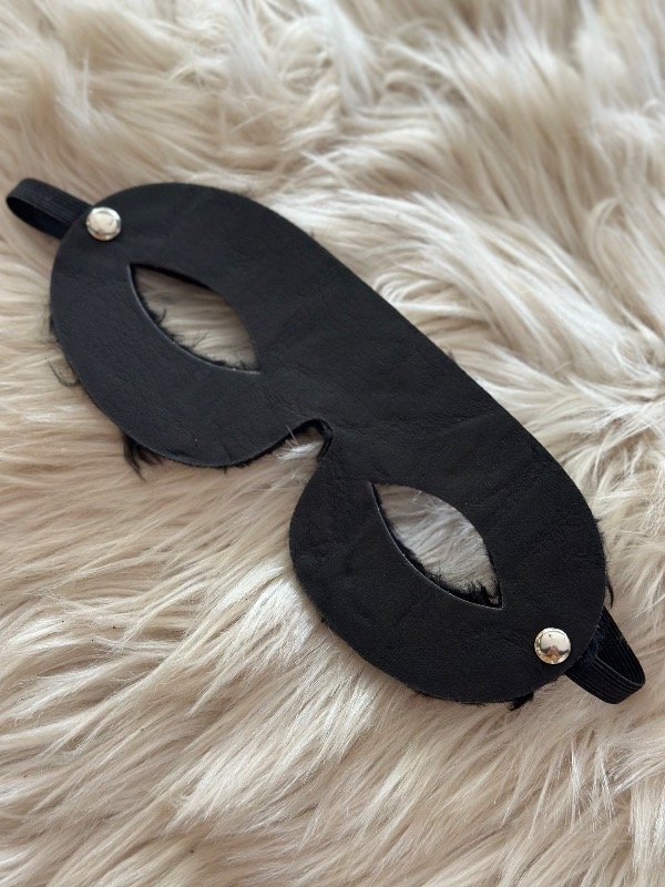 Producto - ANTIFAZ NEGRO CON PELUCHITO UNISEX