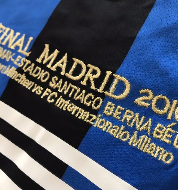Producto - CAMISETA INTER DE MILAN IMPORTADA TITULAR RETRO 2009/2010 #22 MILITO - 5