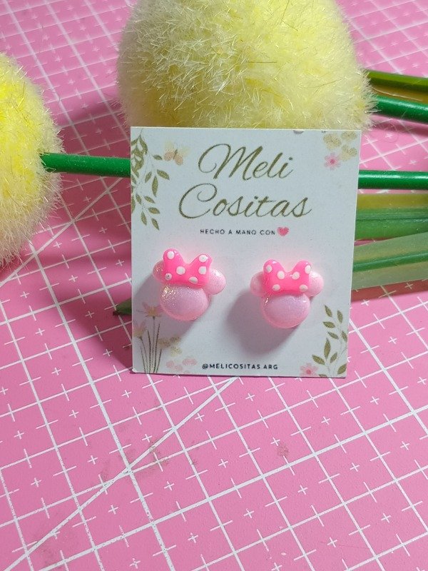Producto - Aritos Minnie Silueta Rosa