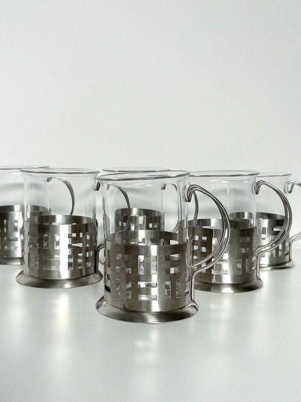 Producto - Tazas de vidrio con base de acero