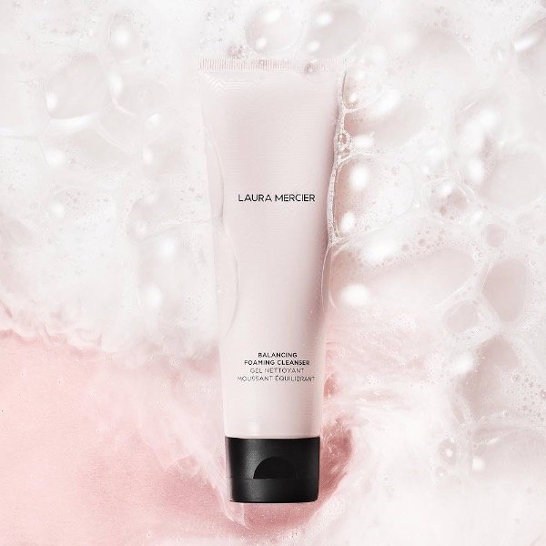 Producto - Laura mercier espuma limpiadora