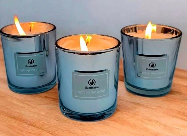 Producto - Vela aromatica cera vegetal vaso plata chica 6x5cm