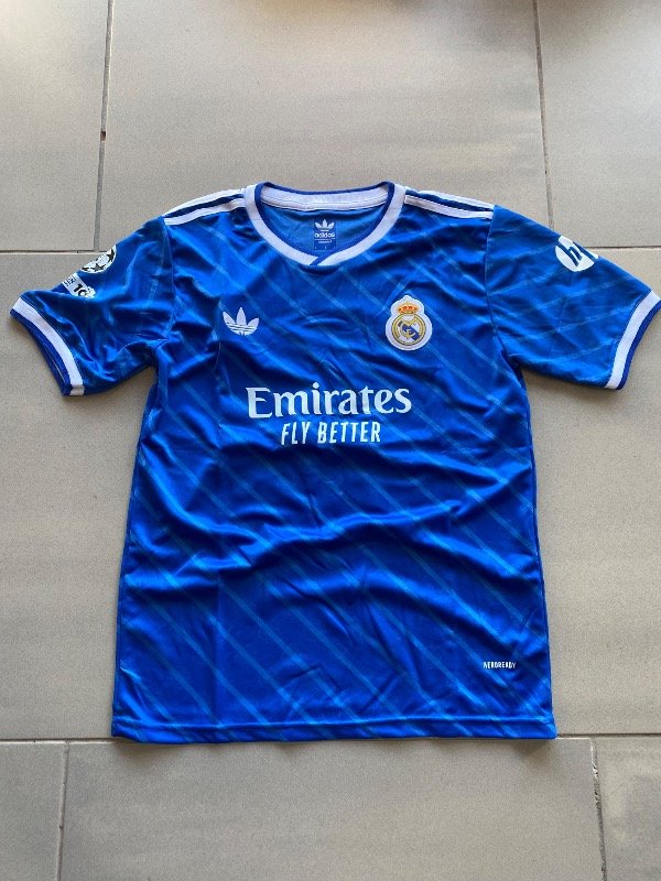 Producto - Real Madrid azul 2026