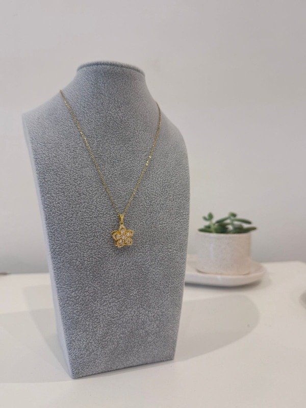 Producto - COLLAR FLOR GIRATORIA