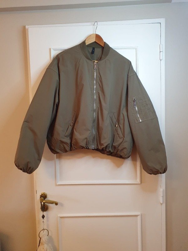 Producto - Bomber NARE