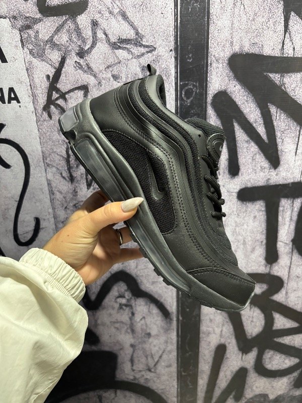 Producto - Air Max 95 Total Black Premium