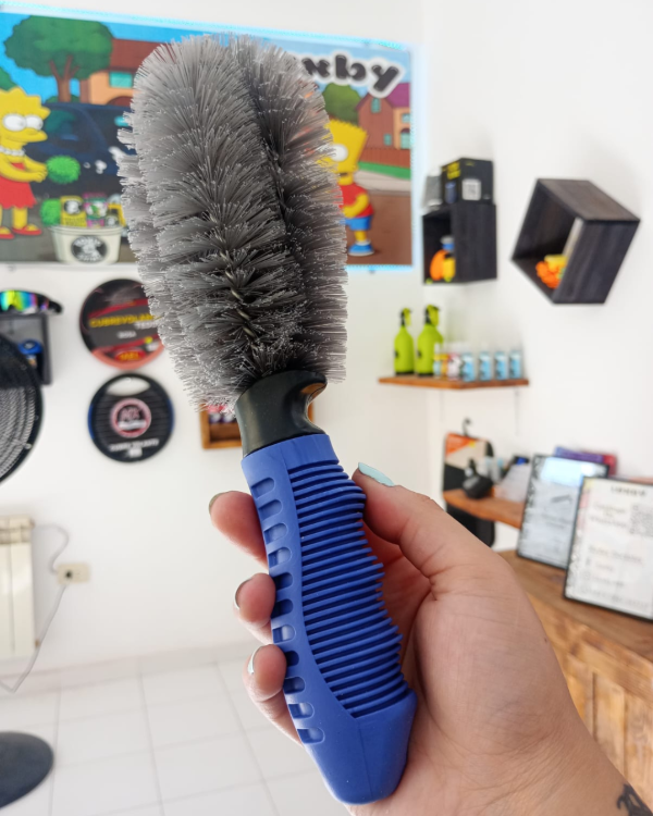 Producto - Cepillo De Llantas