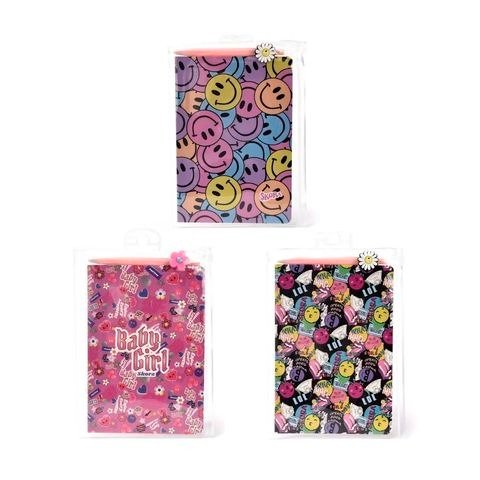 Producto - CUADERNO 14.5X20CM CON BOLIGRAFO X UNIDAD MODELO SURTIDO SKORA