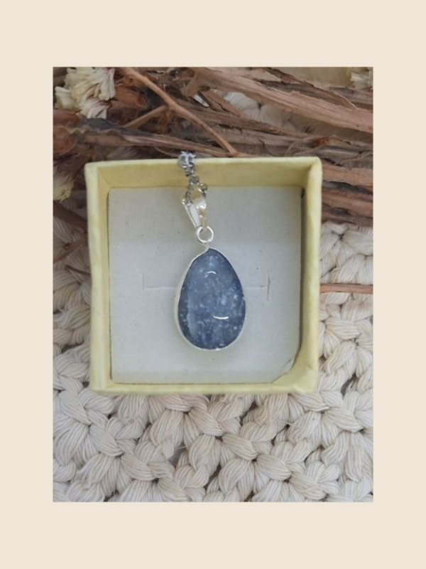 Producto - Dije gota con virola de plata "Cuarzo azul"