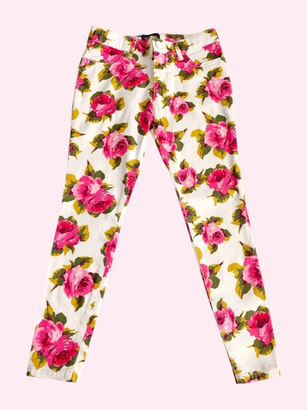 Producto - Pantalon elastizado blanco con flores rosas Place 8 años