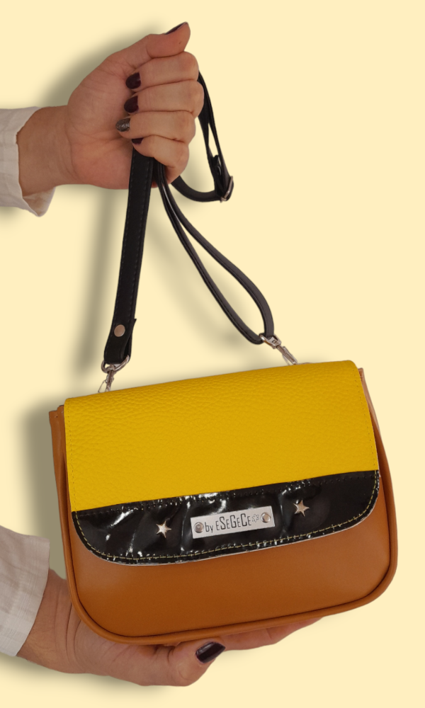 Producto - 2 en 1 BANDOLERA - RIÑONERA CHICAGO CARAMEL