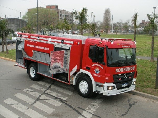 Producto - Autobomba Urbana Modelo Pack-8500  montada sobre Mercedes Benz Atego 1725