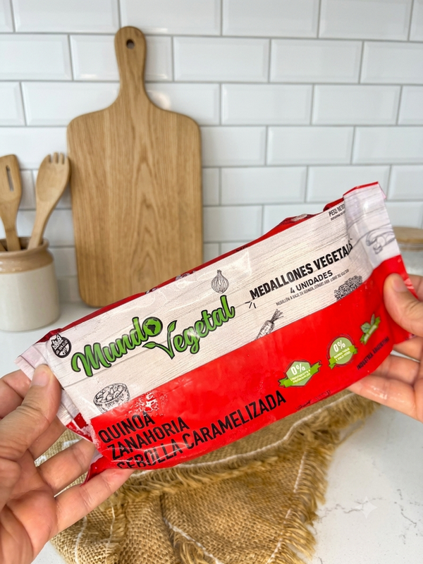 Producto - MEDALLON DE QUINOA ZANAHORIA Y CEBOLLA CARAMELIZADA X 4 UN