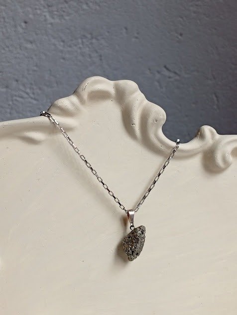 Producto - Collar ABUNDANCIA piedra PIRITA - Acero quiúrgico