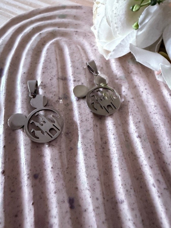 Producto - Dije Mickey castillo