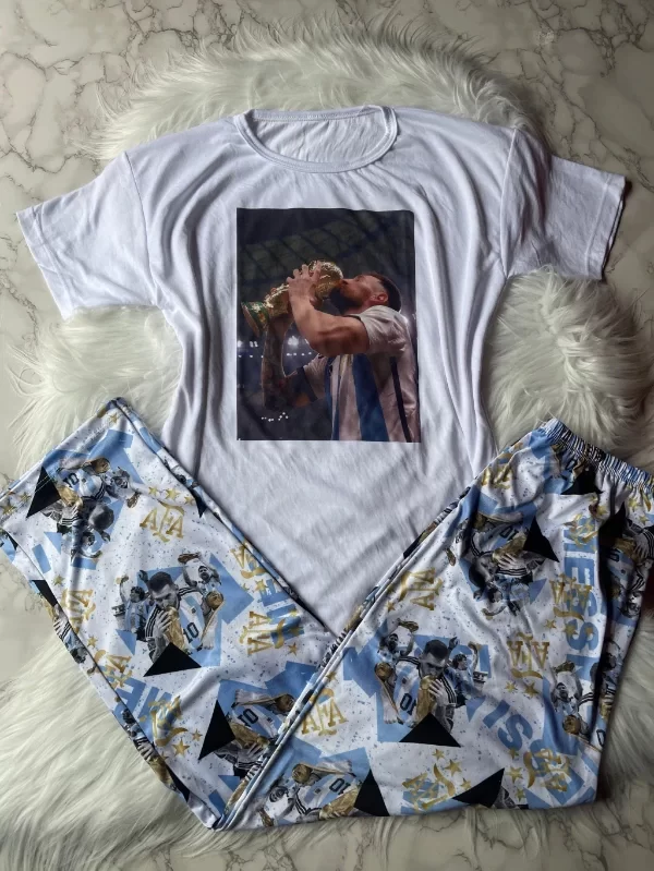 Producto - Pijama animado modal soft pantalón y remera manga corta - Messi
