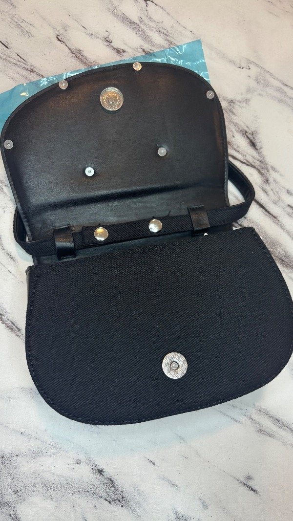 Producto - Minibag DIESEL negra doble correa - 7