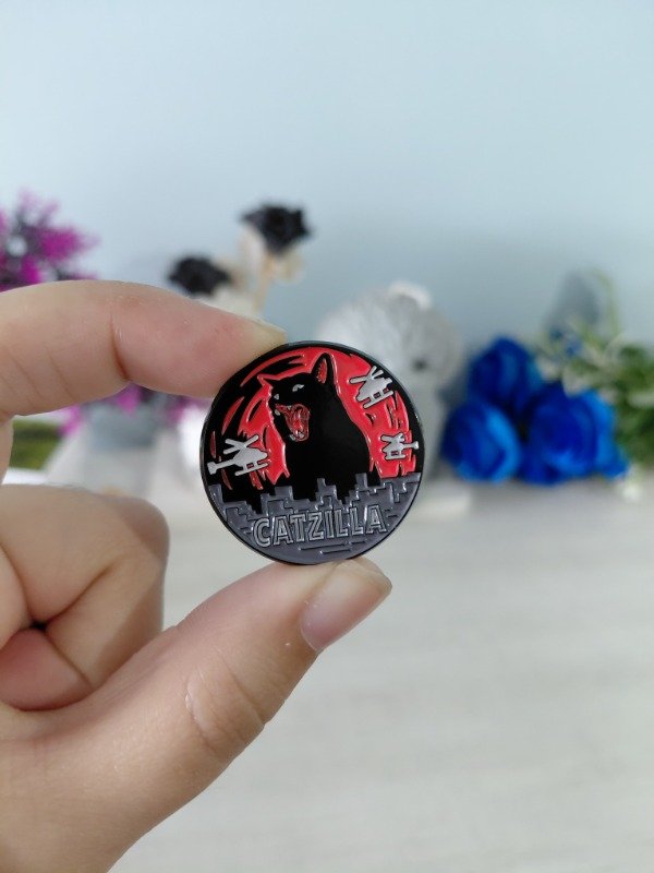 Producto - Pin metalizado - Catzilla #1658