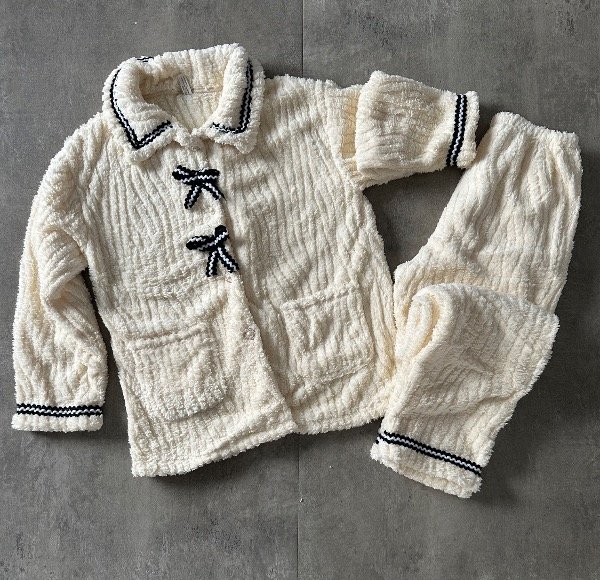Producto - PIJAMA POLAR SOFT COQUET NATURAL