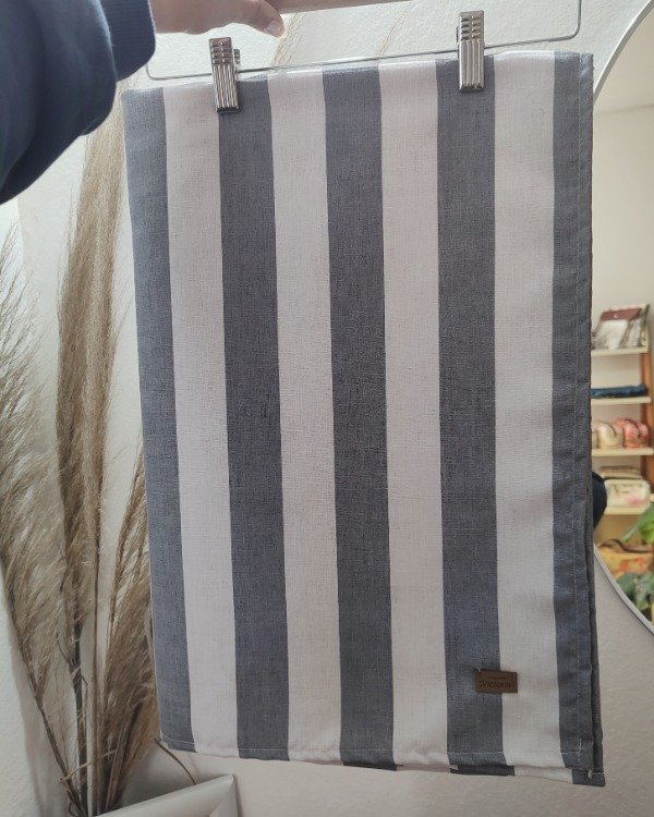 Producto - Mantel impermeable 200x140cm - rayado gris