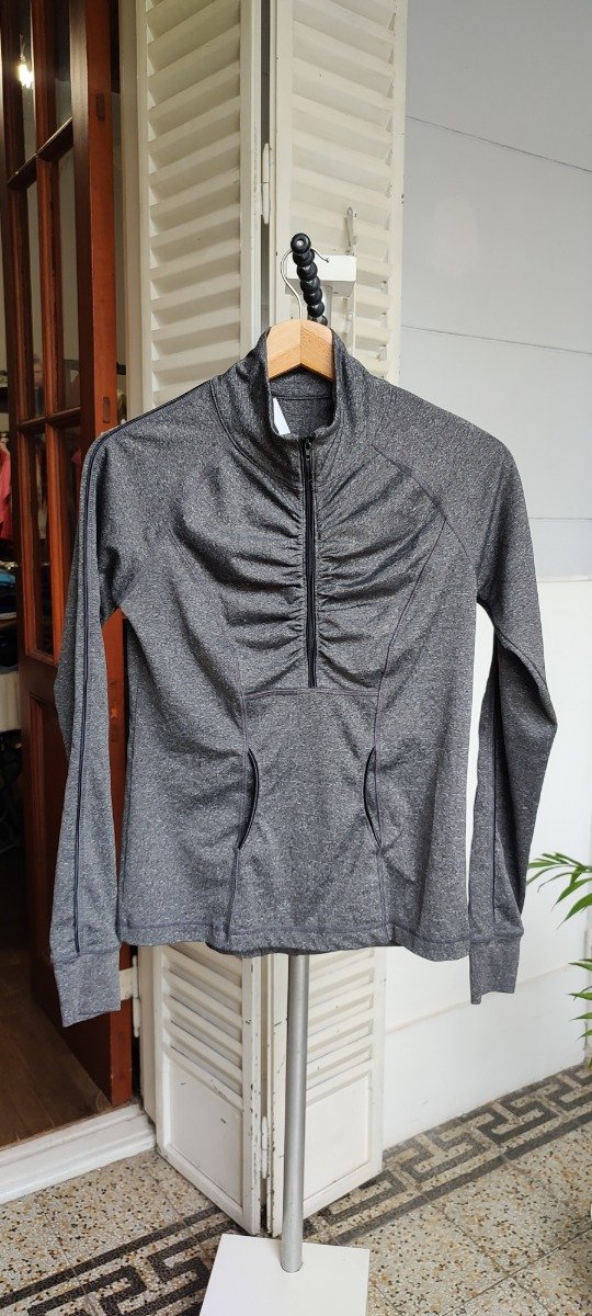 Producto - Buzo gris 90 Degree, talle XS