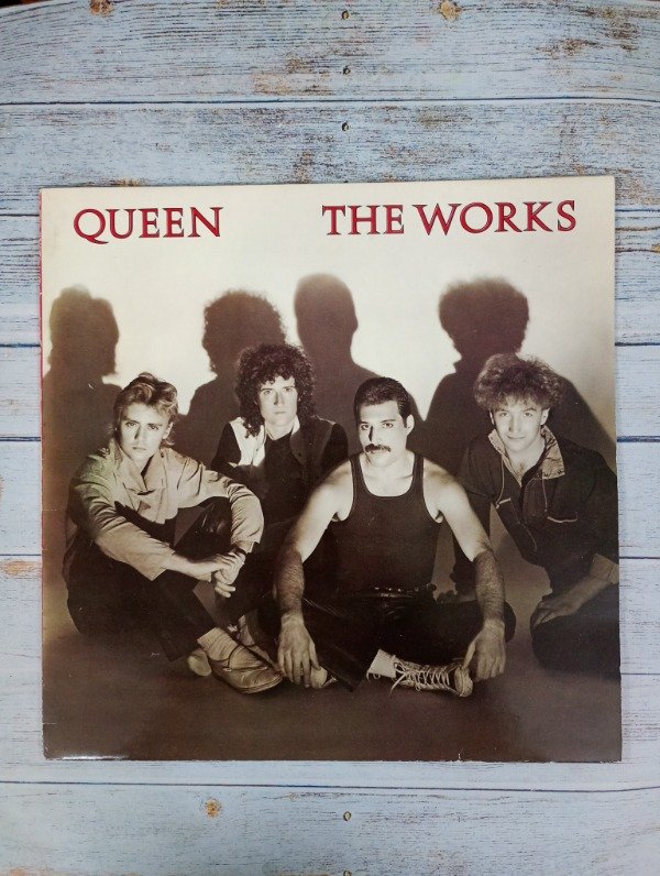 Producto - Queen The Works