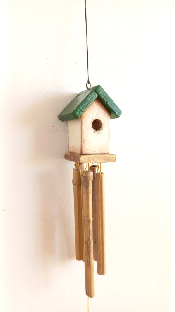 Producto - Casita llamador de viento "techo verde pino"