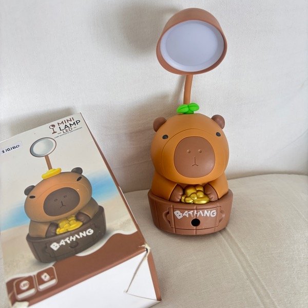 Producto - Lámpara led capibara  + sacapuntas