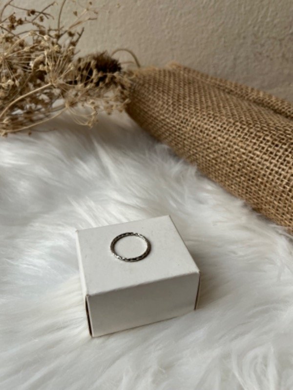 Producto - Anillo simple plateado talle 17