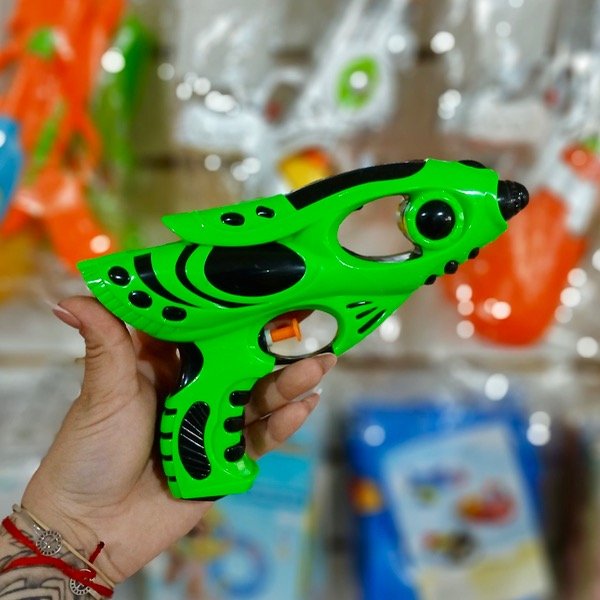 Producto - Pistola De Agua En Bolsa 20CM 17817