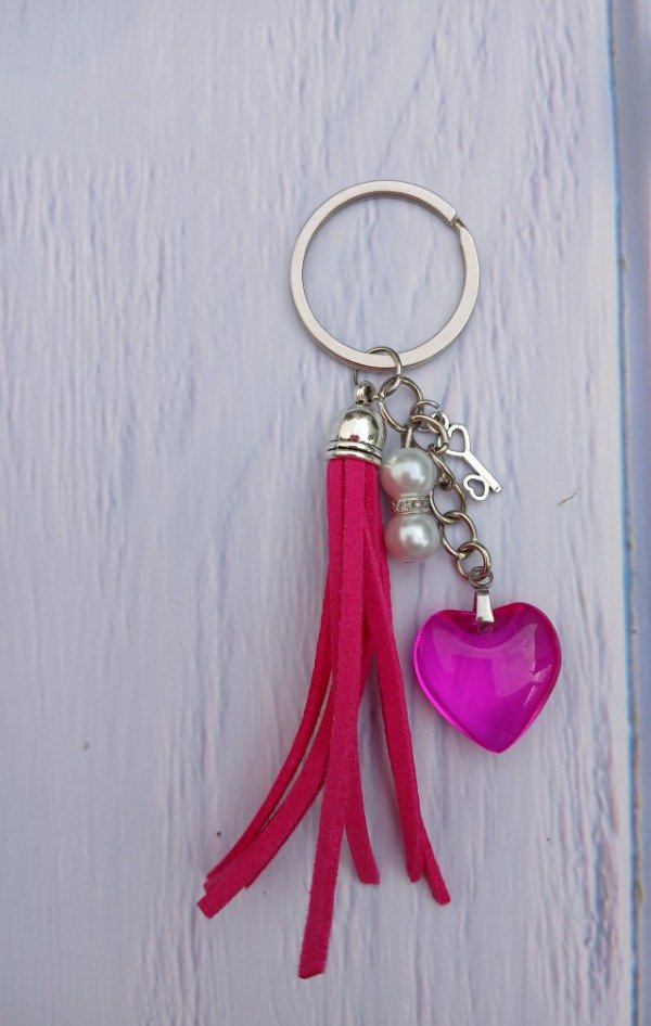 Producto - Llavero corazon fuccia