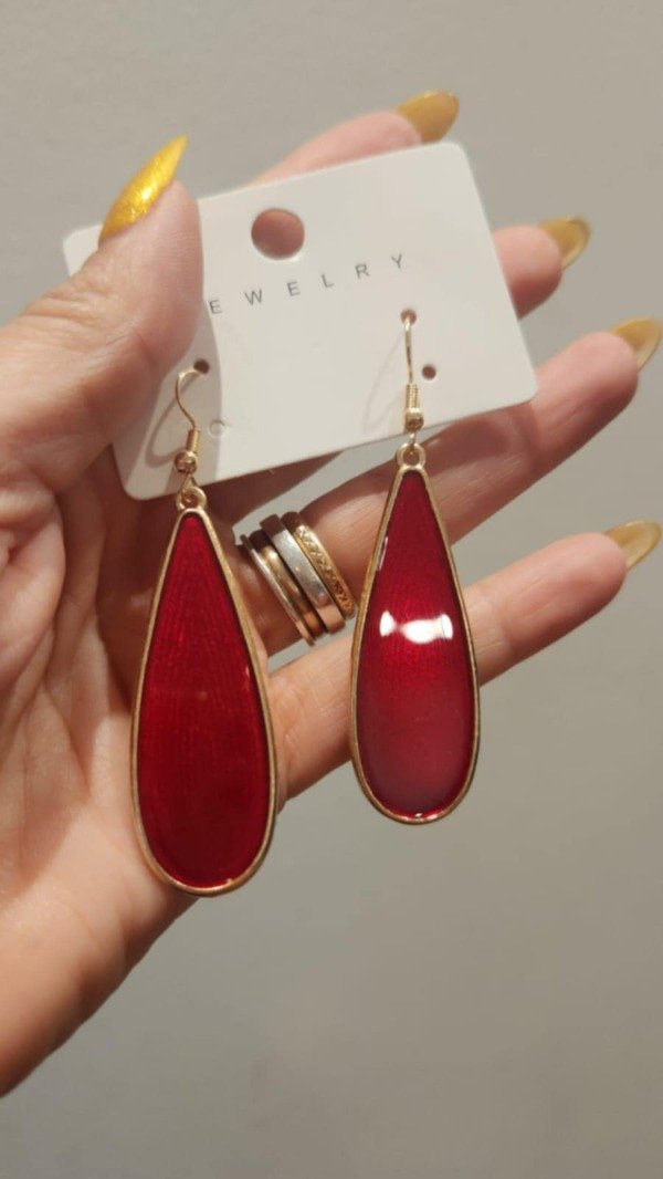 Producto - Aros lagrima roja