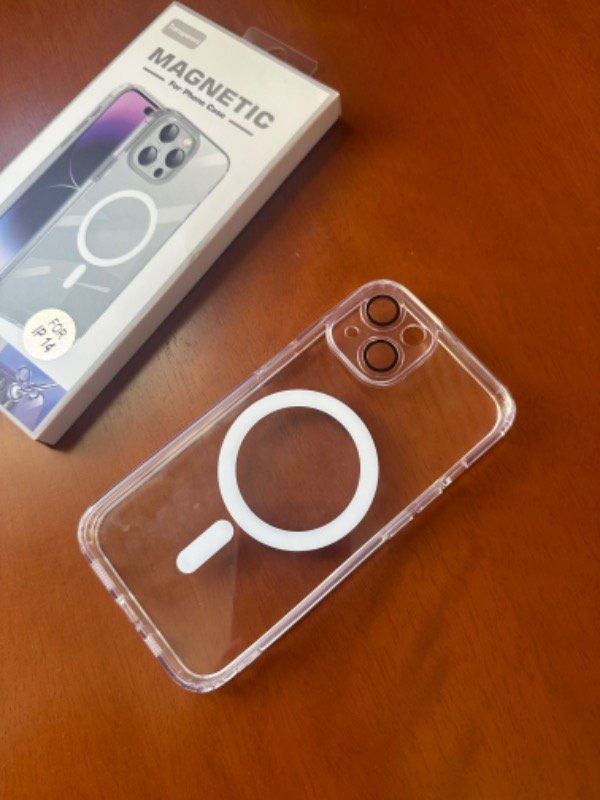 Producto - Funda Magsafe con protector de cámara incluido