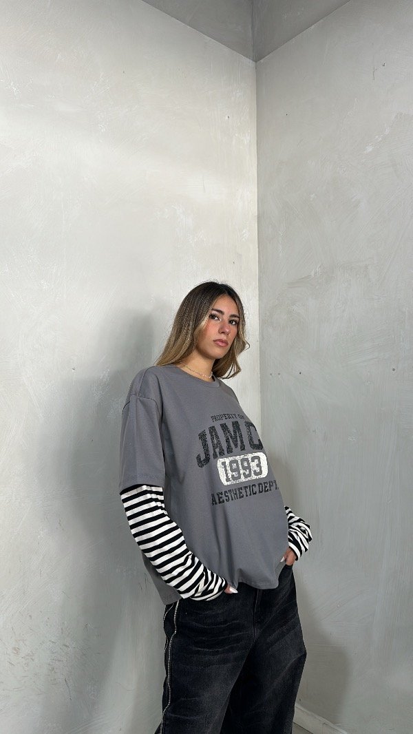Producto - Remera doble manga grafic - 2