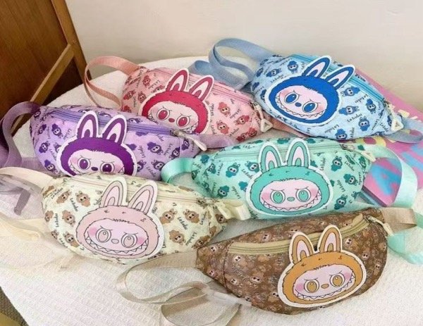 Producto - rinonera labubu